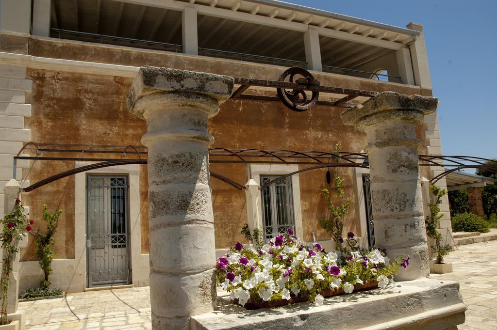 Agriturismo Li Calizzi Arte E Natura Novoli Extérieur photo
